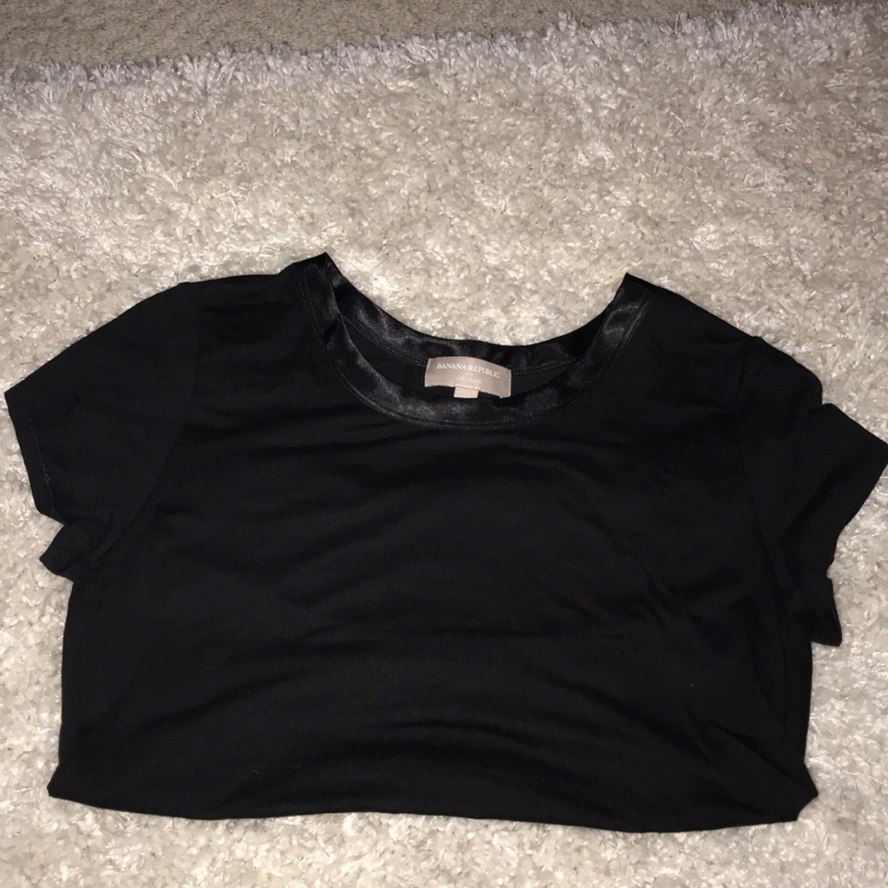Banana republic tshirt